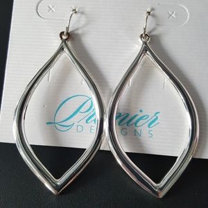 Premier Designs 'Layla' Earrings.